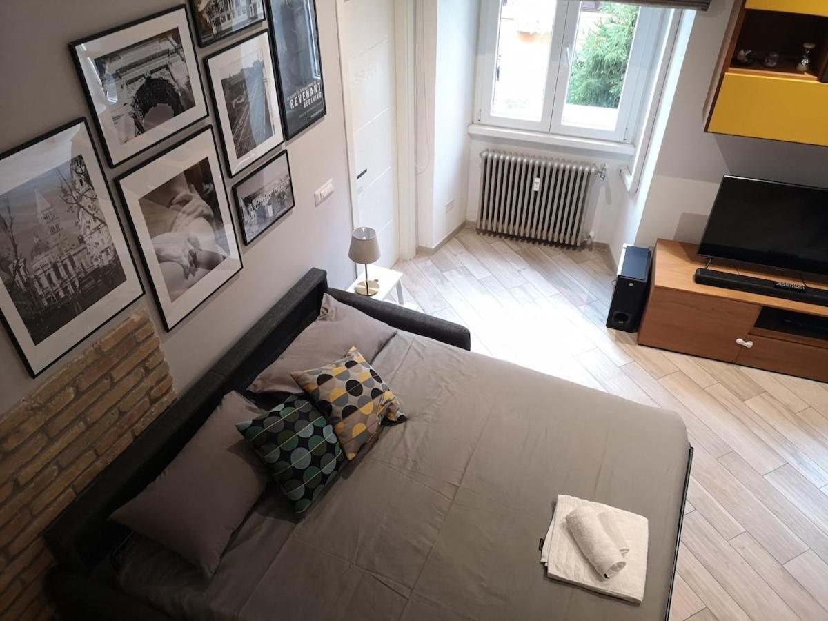 The Train Retreat Apartment Rome